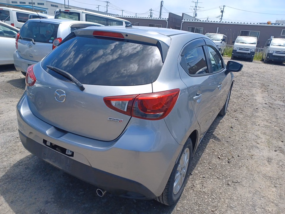 MAZDA MAZDA2