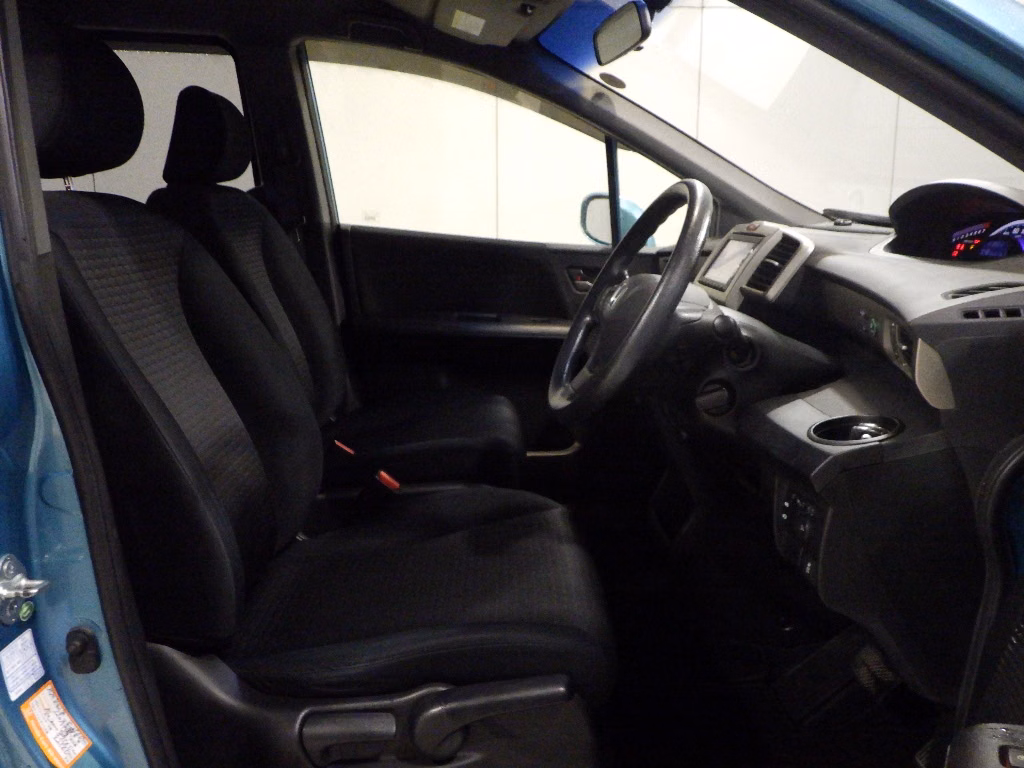 HONDA FREED SPIKE