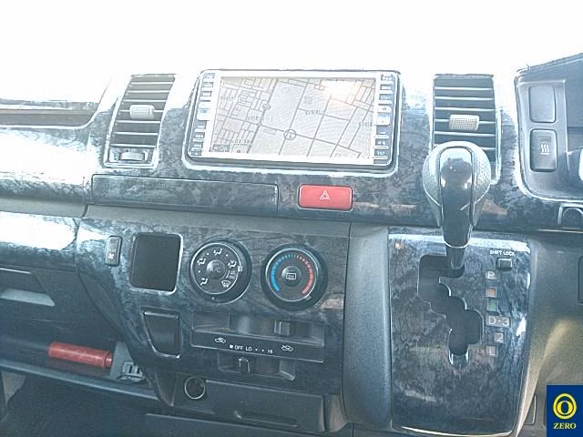 TOYOTA REGIUS ACE