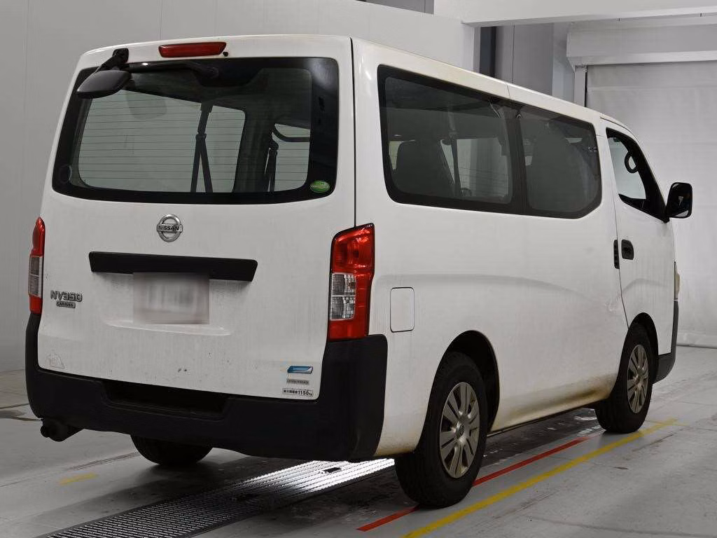 NISSAN NV350 CARAVAN