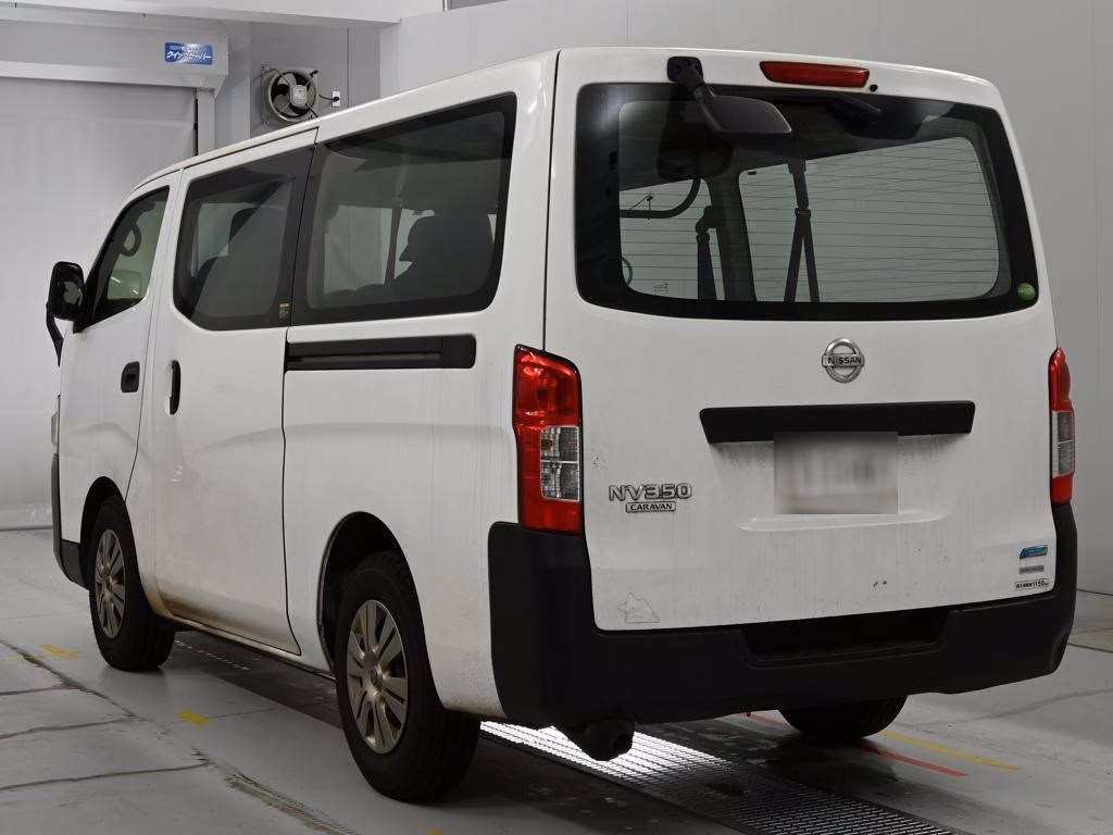 NISSAN NV350 CARAVAN
