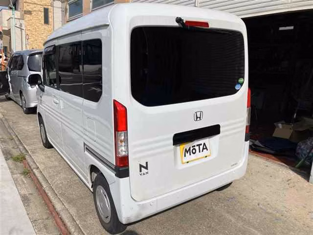 HONDA N-VAN