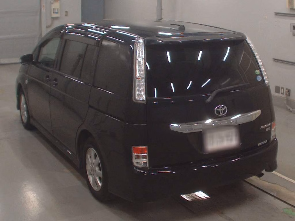 TOYOTA ISIS