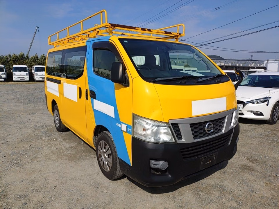 NISSAN NV350 CARAVAN