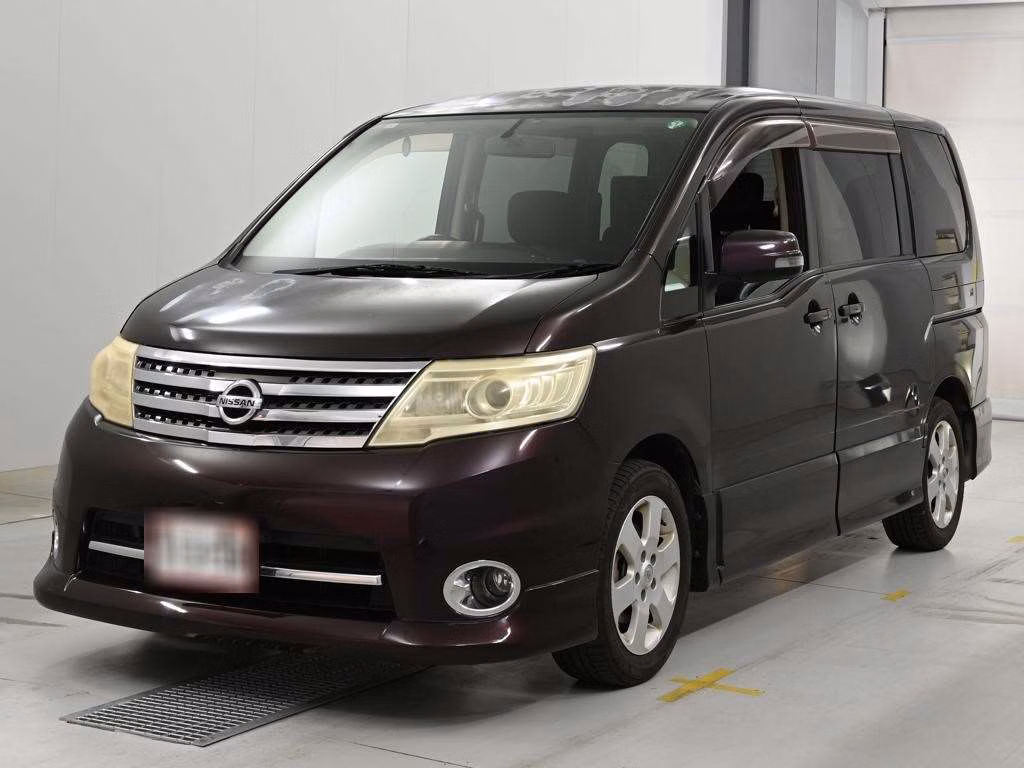 NISSAN SERENA