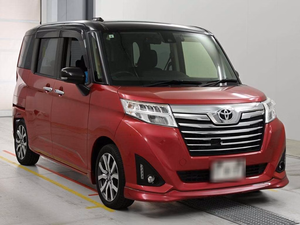 TOYOTA ROOMY