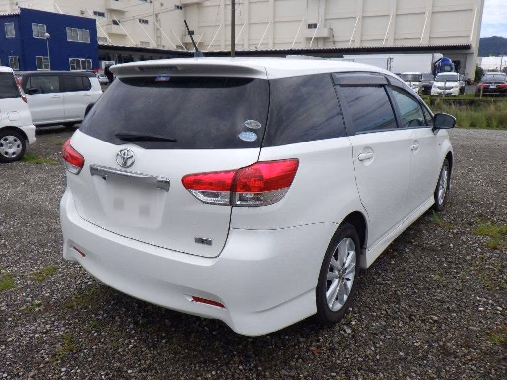 TOYOTA WISH