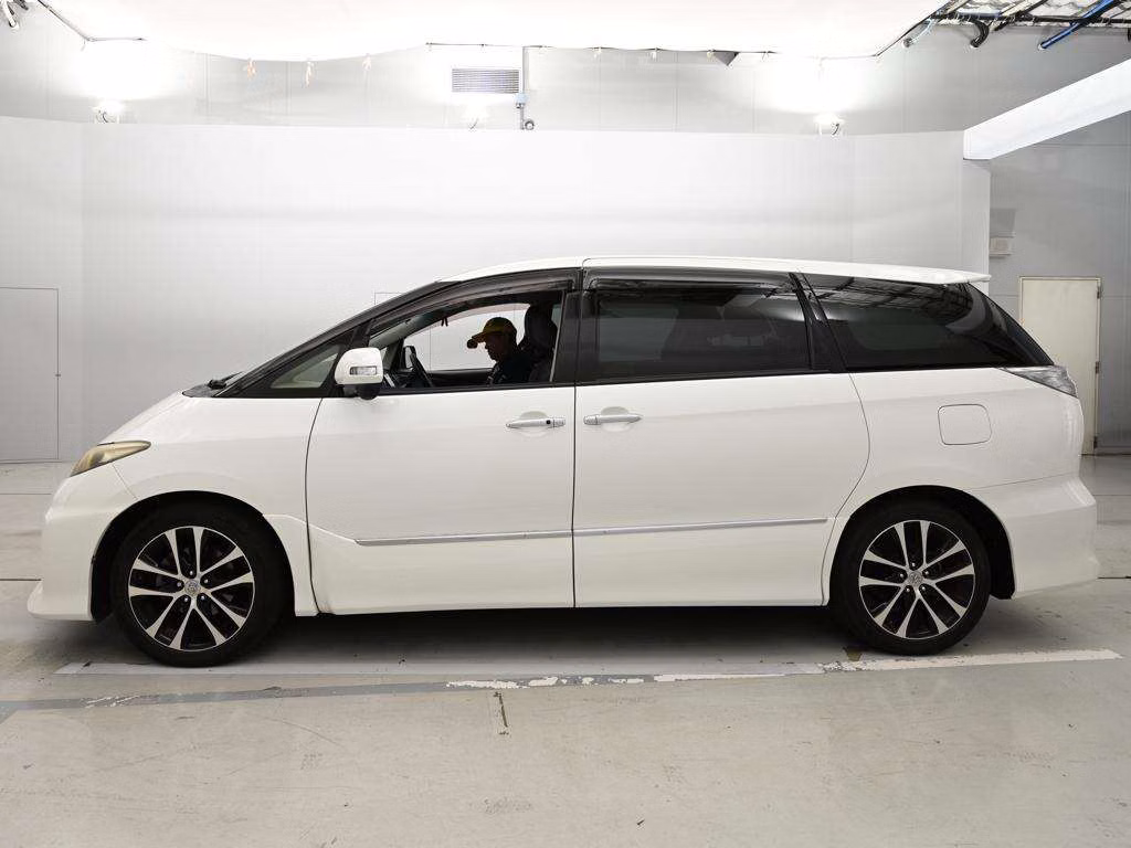 TOYOTA ESTIMA