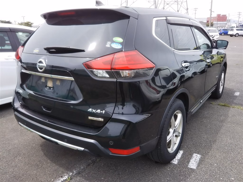 NISSAN X-TRAIL