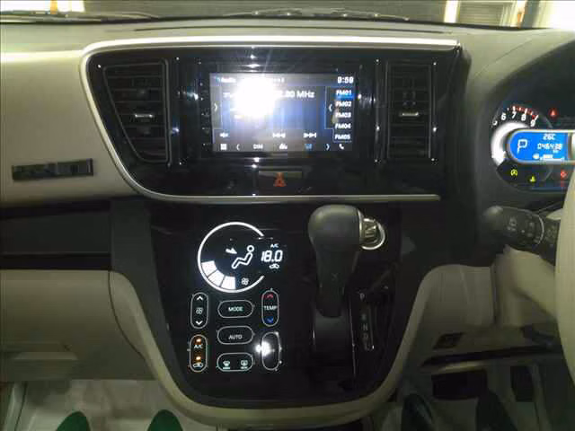 MITSUBISHI EK SPACE