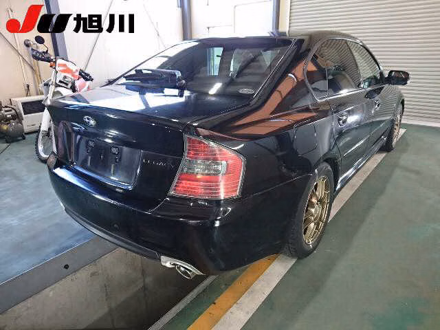 SUBARU LEGACY B4