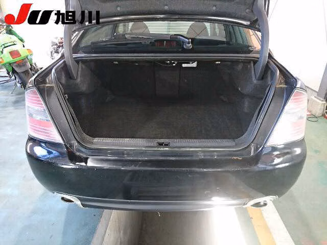 SUBARU LEGACY B4