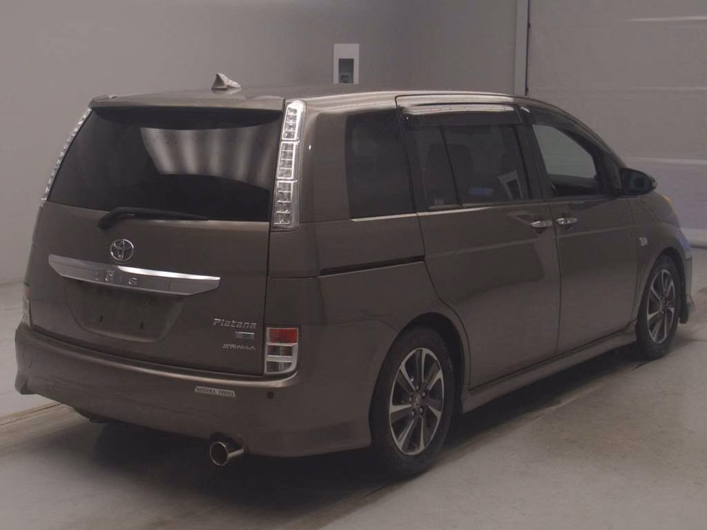 TOYOTA ISIS