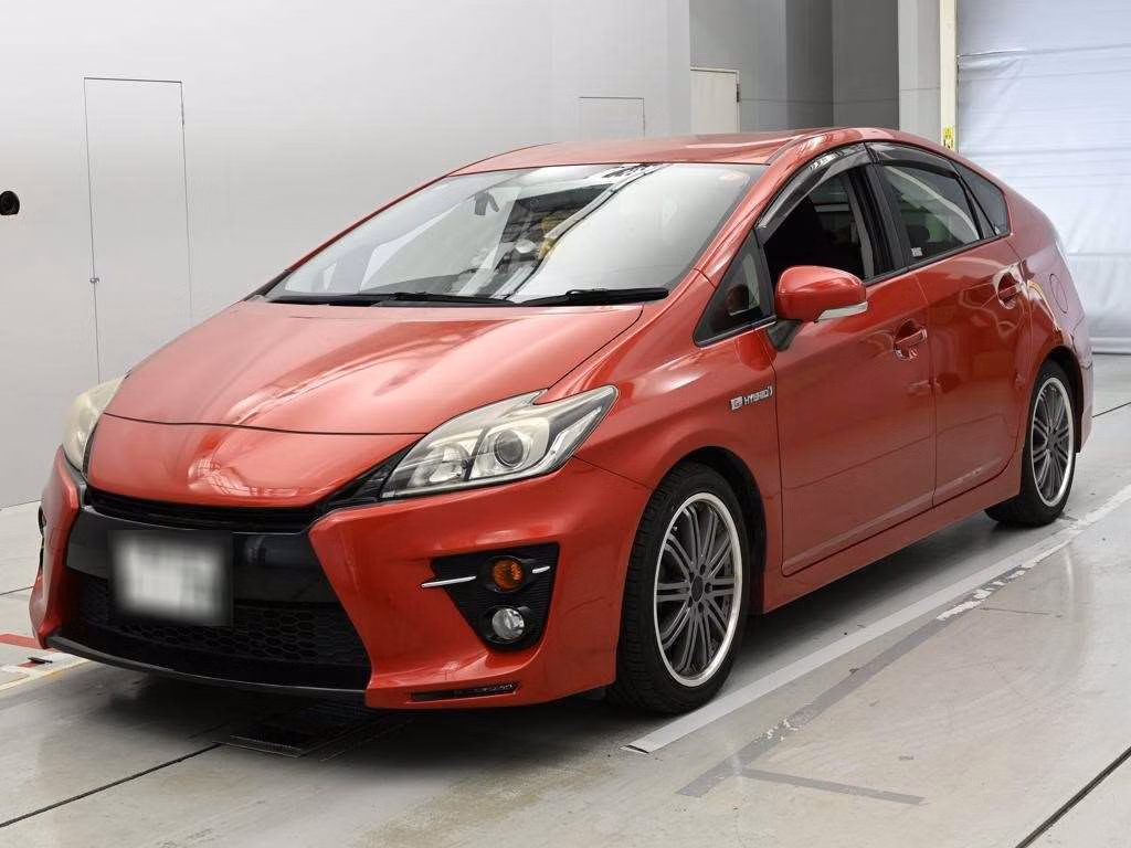 TOYOTA PRIUS