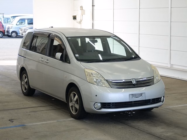 TOYOTA ISIS