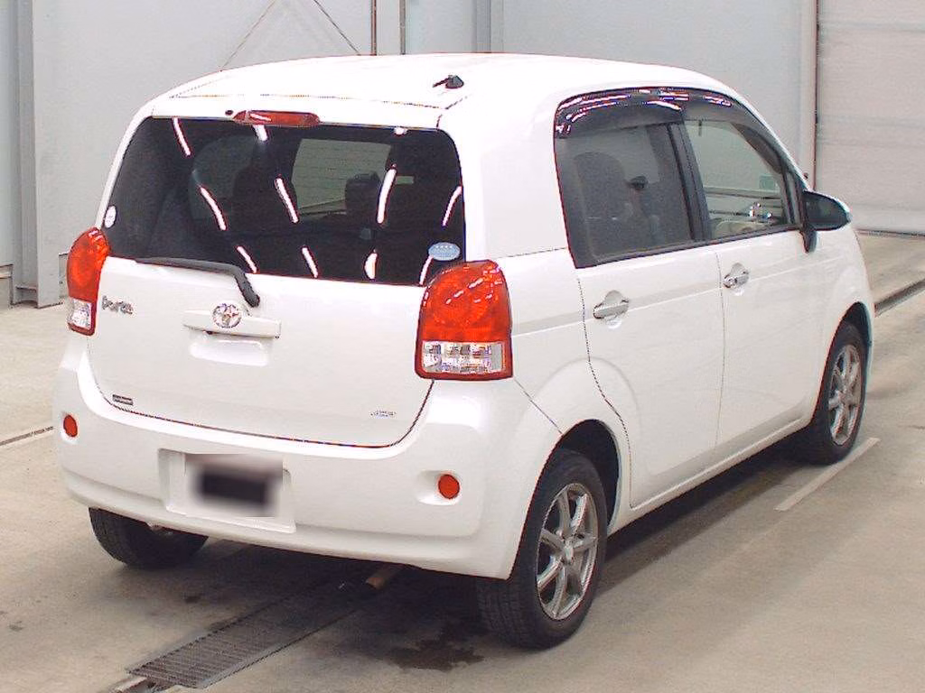 TOYOTA PORTE