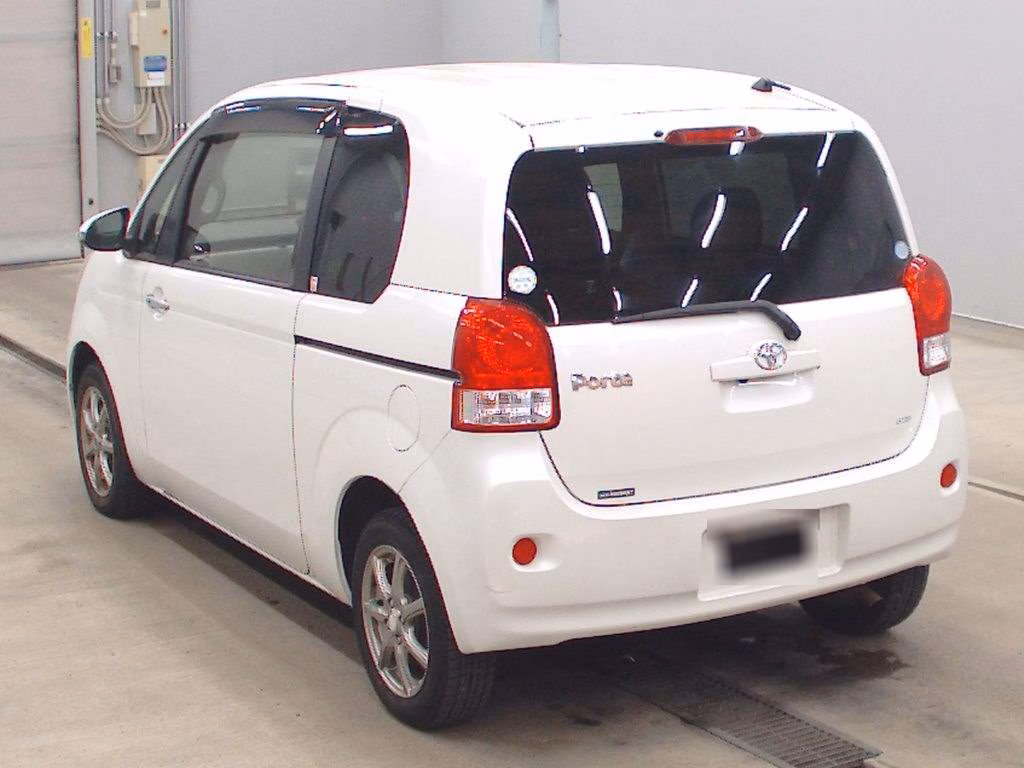 TOYOTA PORTE