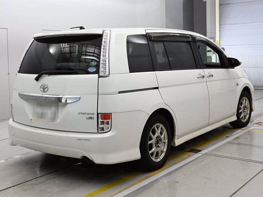 TOYOTA ISIS