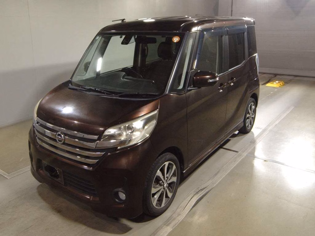 NISSAN DAYZ ROOX
