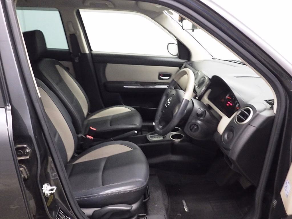 MAZDA VERISA