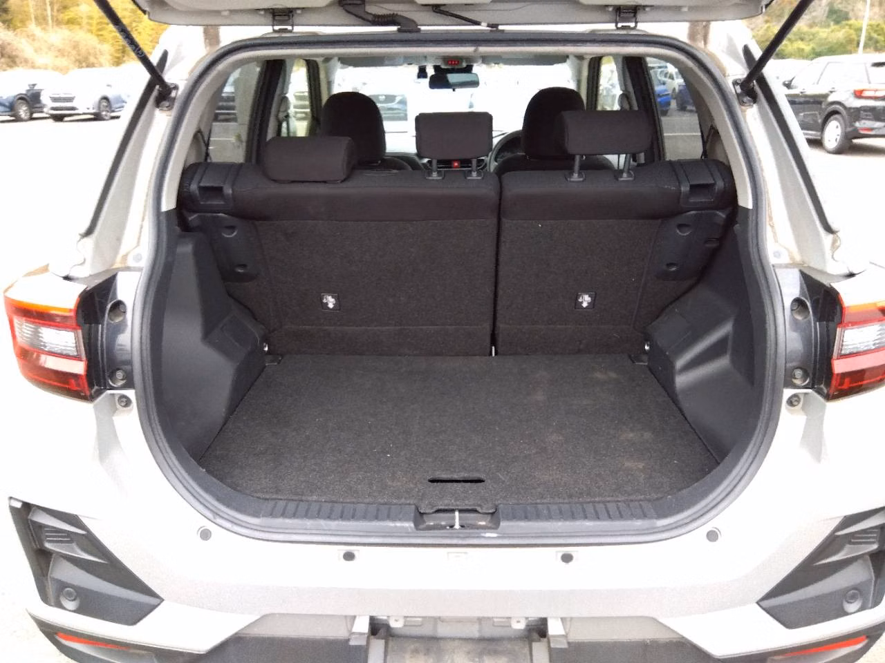 DAIHATSU ROCKY
