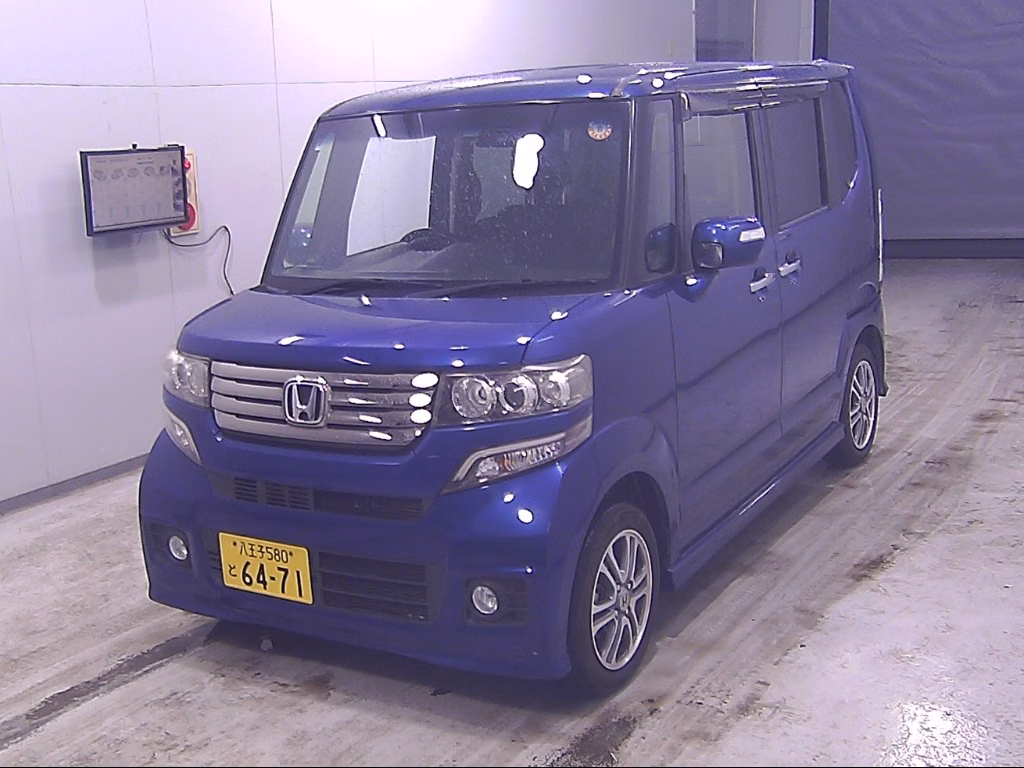 HONDA N-BOX+