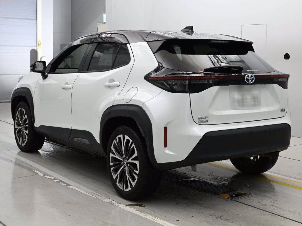 TOYOTA YARIS CROSS