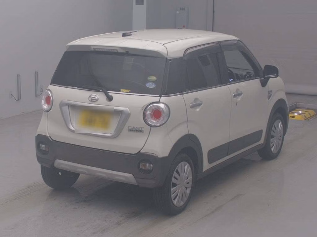 DAIHATSU CAST