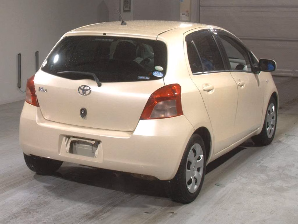 TOYOTA VITZ