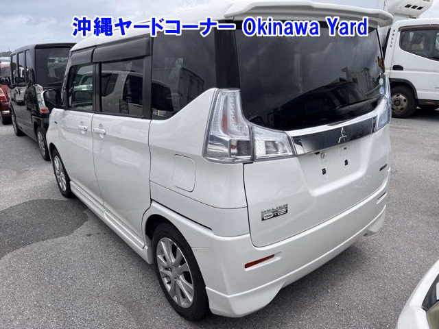 MITSUBISHI DELICA D:2