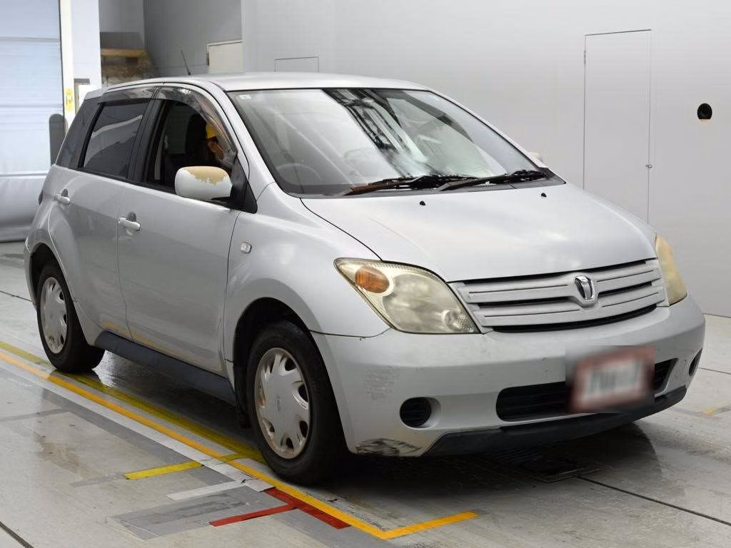 TOYOTA IST