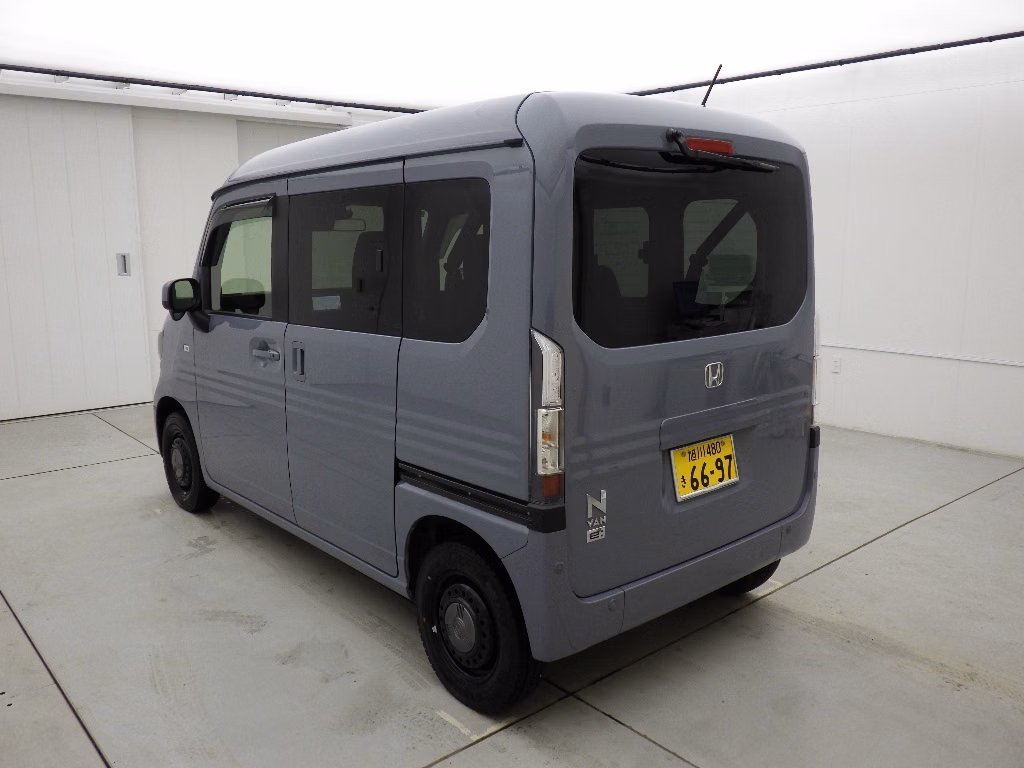 HONDA N-VAN