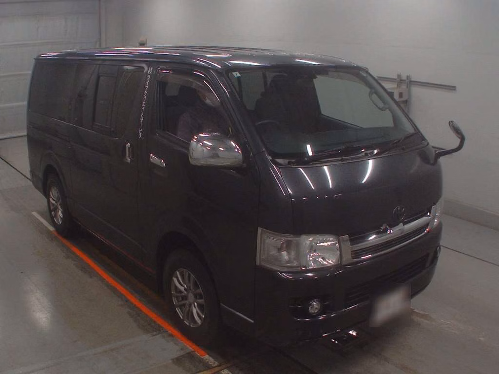 TOYOTA REGIUS ACE