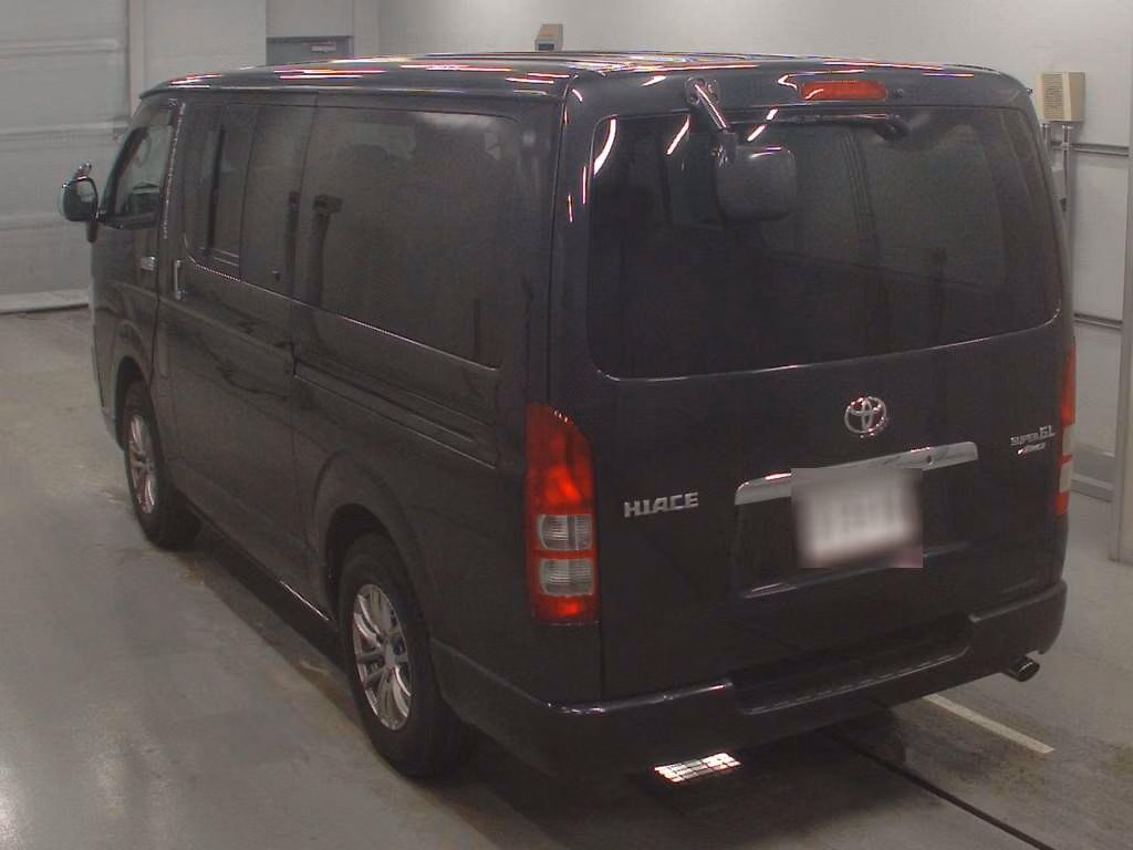 TOYOTA REGIUS ACE
