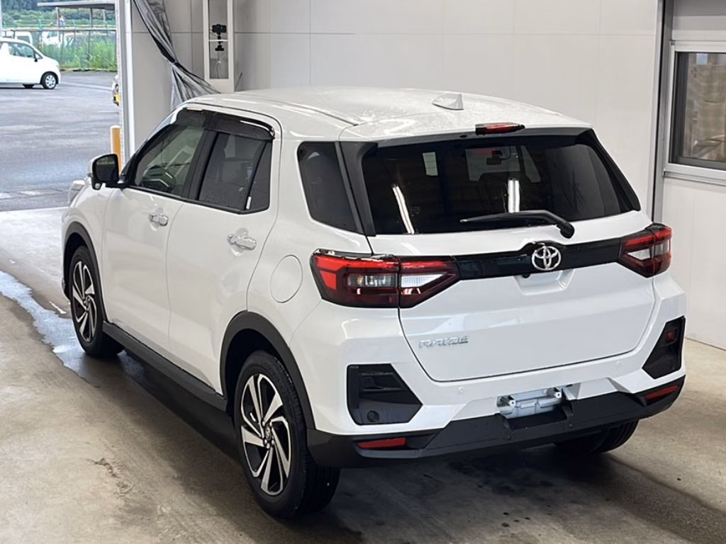 TOYOTA RAIZE