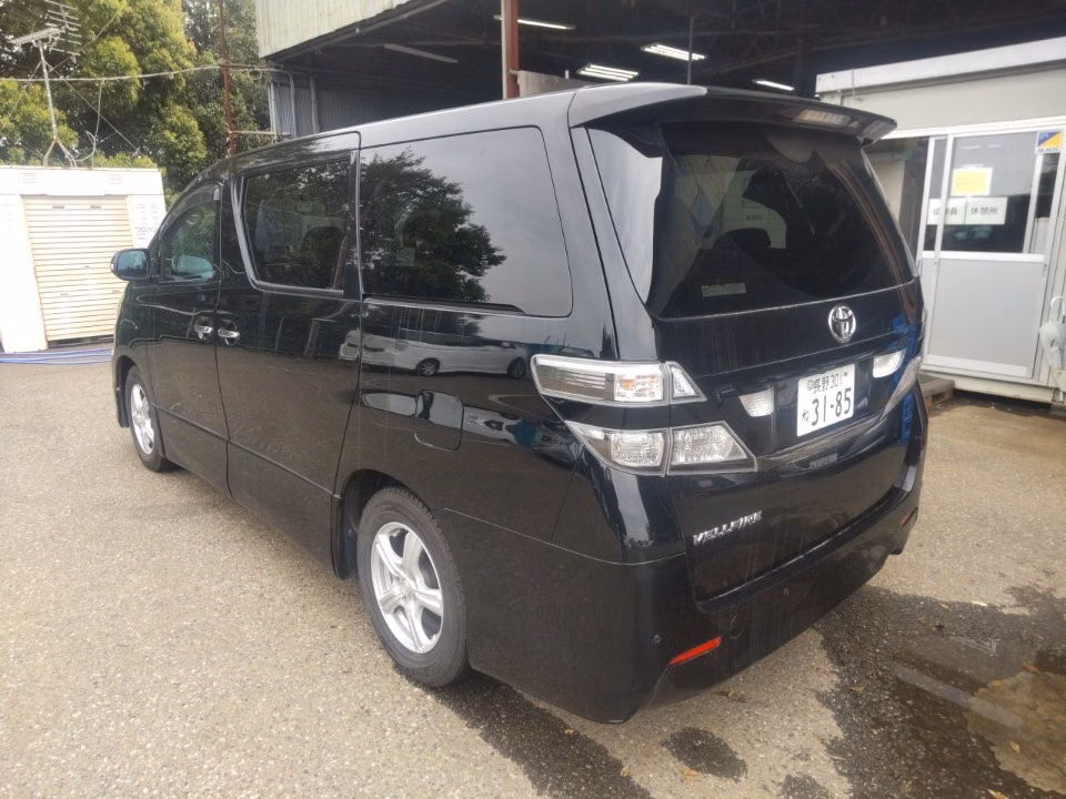 TOYOTA VELLFIRE