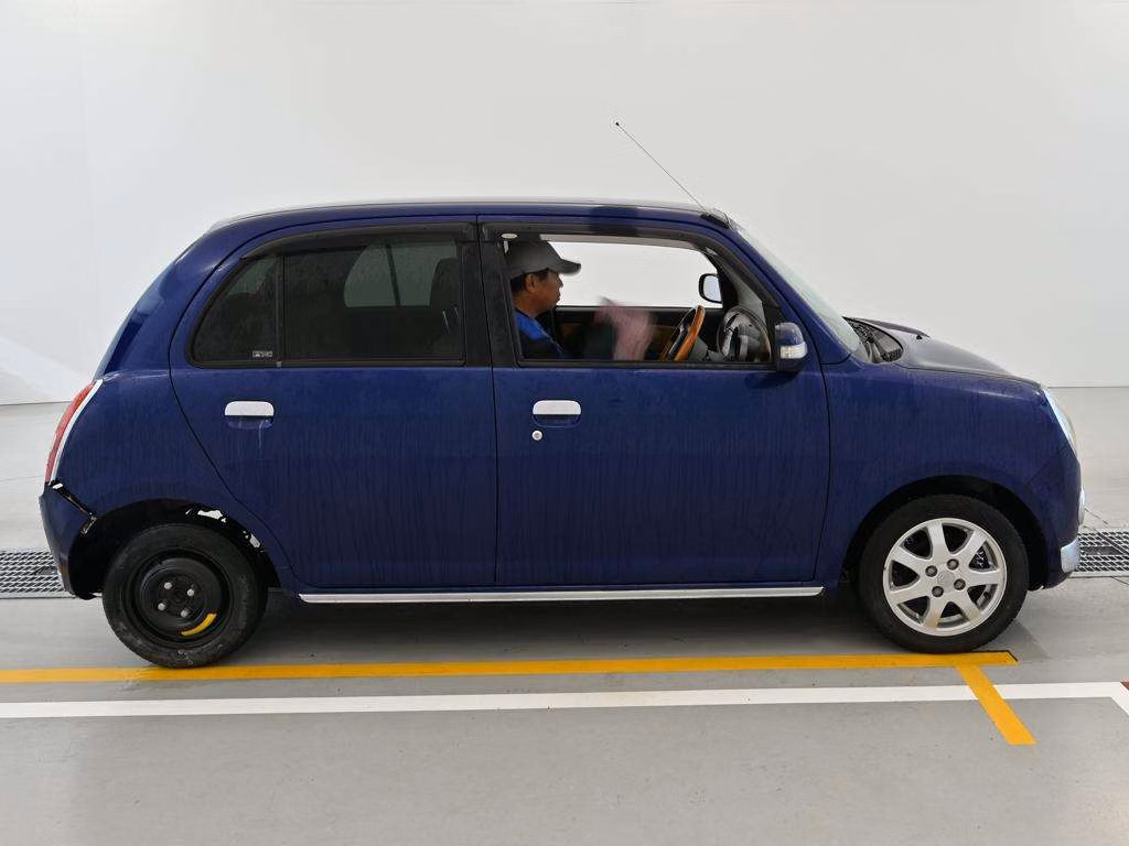 DAIHATSU MIRA GINO