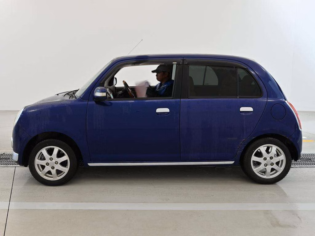 DAIHATSU MIRA GINO