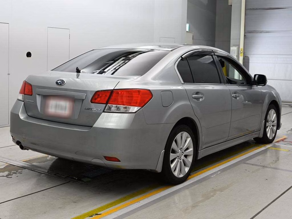 SUBARU LEGACY B4