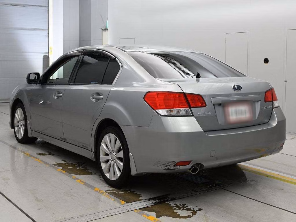 SUBARU LEGACY B4