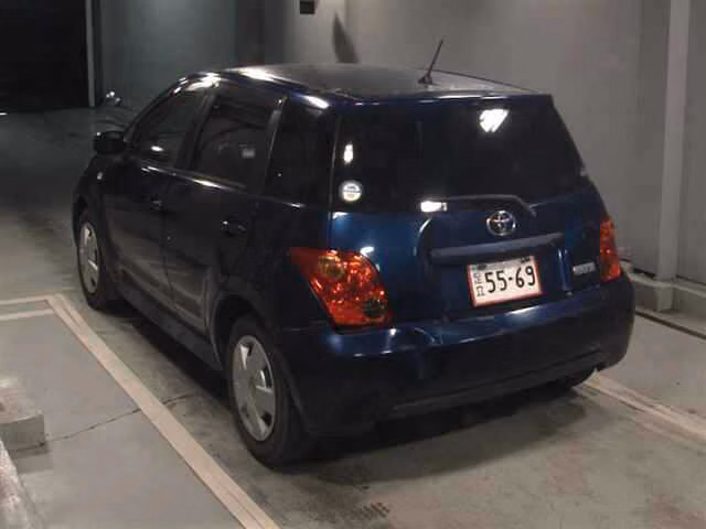 TOYOTA IST