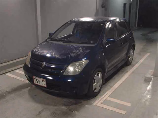 TOYOTA IST