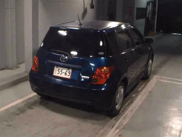 TOYOTA IST