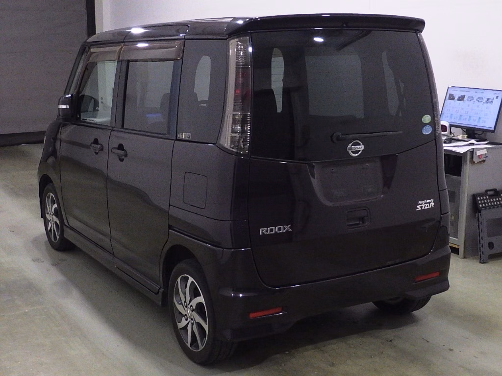 NISSAN ROOX