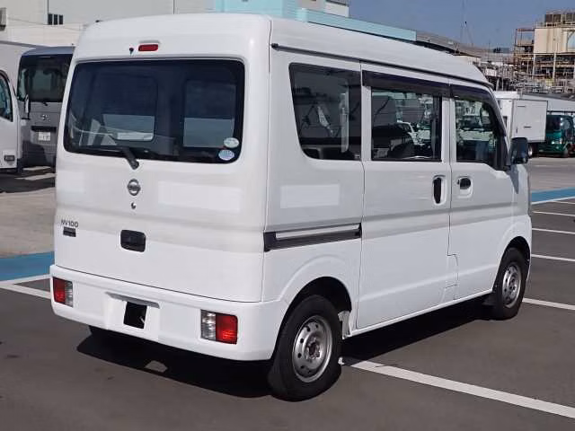 NISSAN NV100 CLIPPER