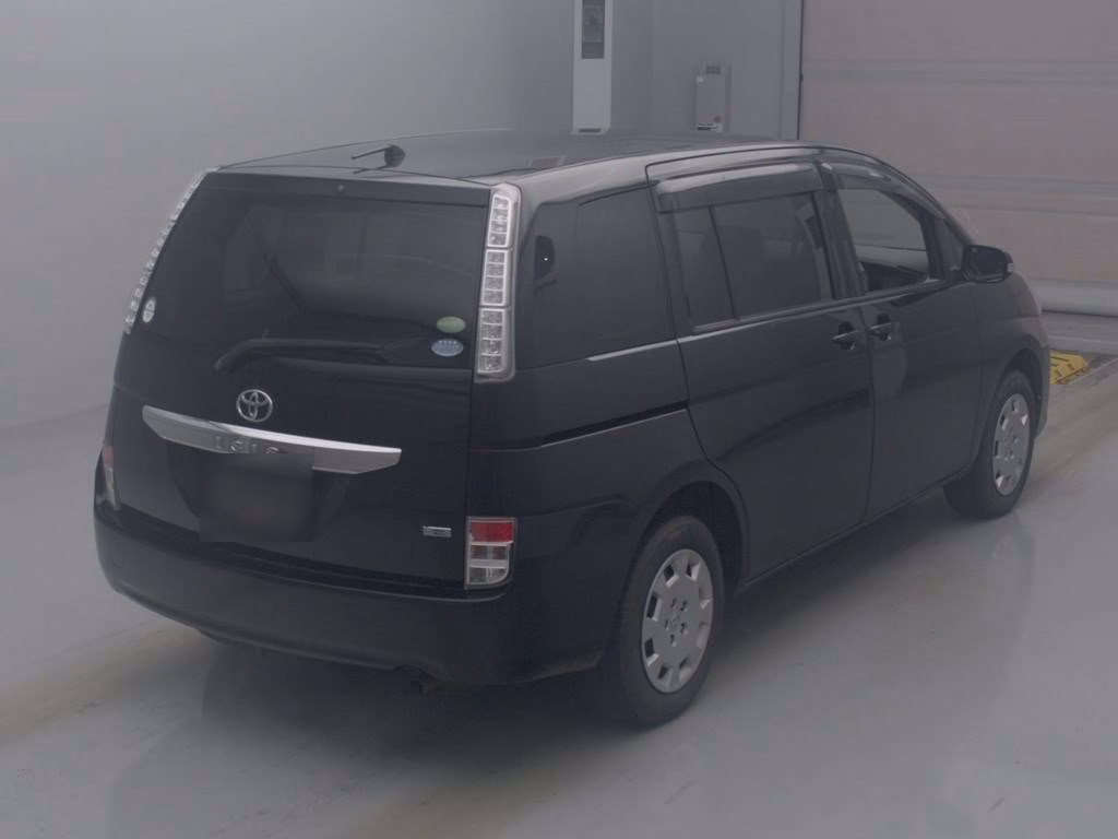 TOYOTA ISIS