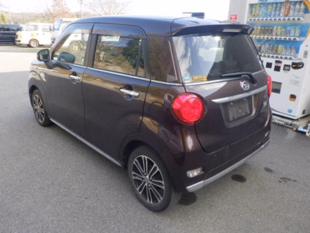 DAIHATSU CAST