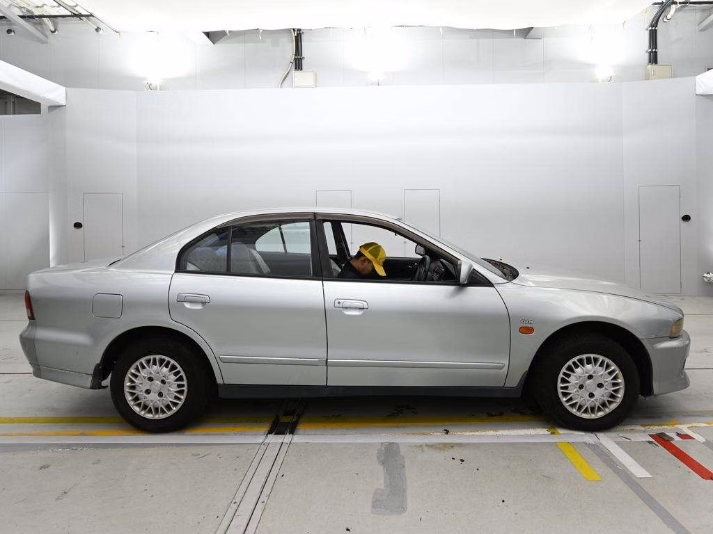 MITSUBISHI GALANT