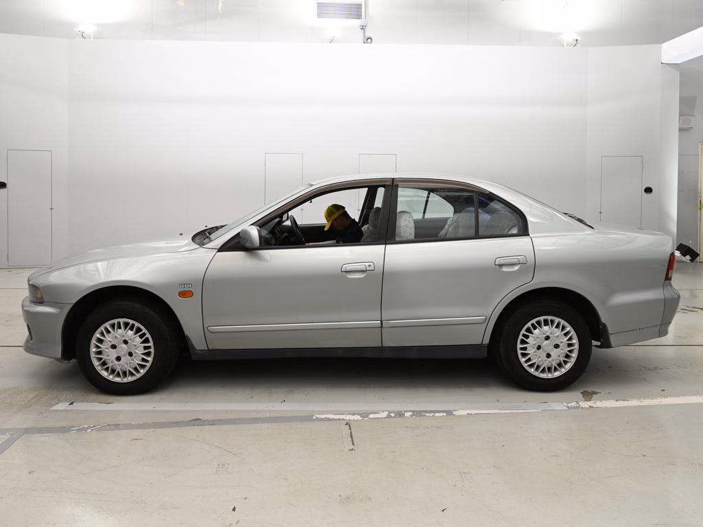 MITSUBISHI GALANT