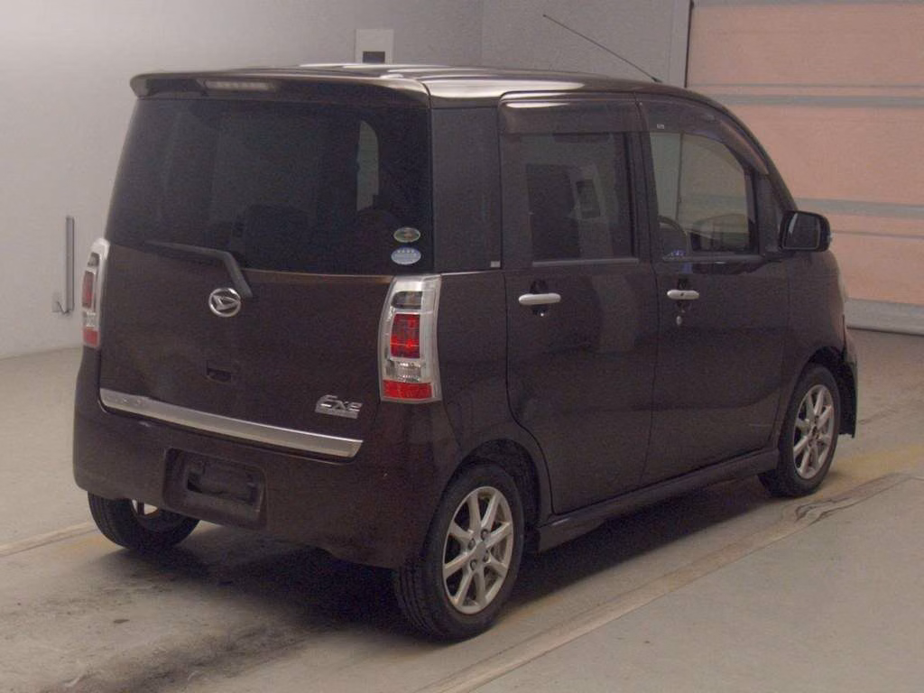 DAIHATSU TANTO EXE
